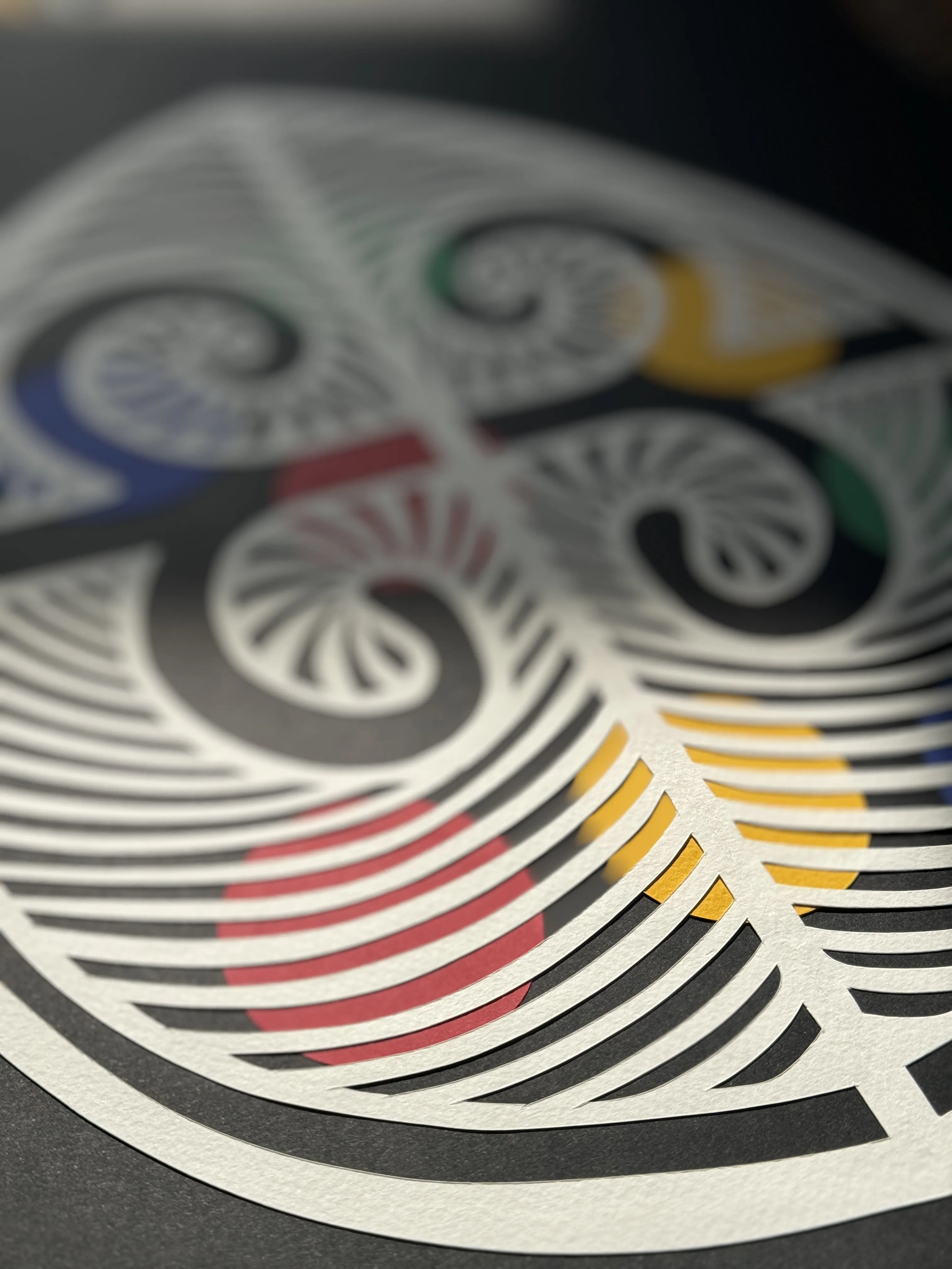 Obraz "Баранячі роги" autorstwa Дарія Альошкіна, rozmiar: 50х40см, część serii Витинанка-писанка(за мотивами подільських писанок), cena: €100 Zdjęcie 2 z 4.