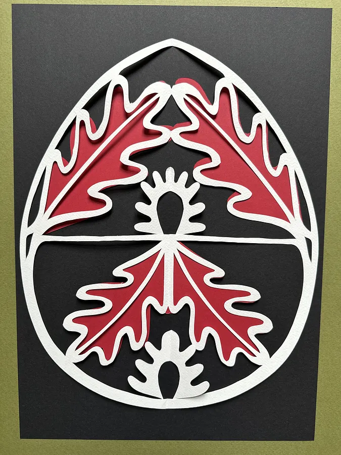 Image of "Дубове листя" by Дарія Альошкіна, size: 40х50, Папір medium, part of the Витинанка-писанка(за мотивами подільських писанок) series, priced at €100