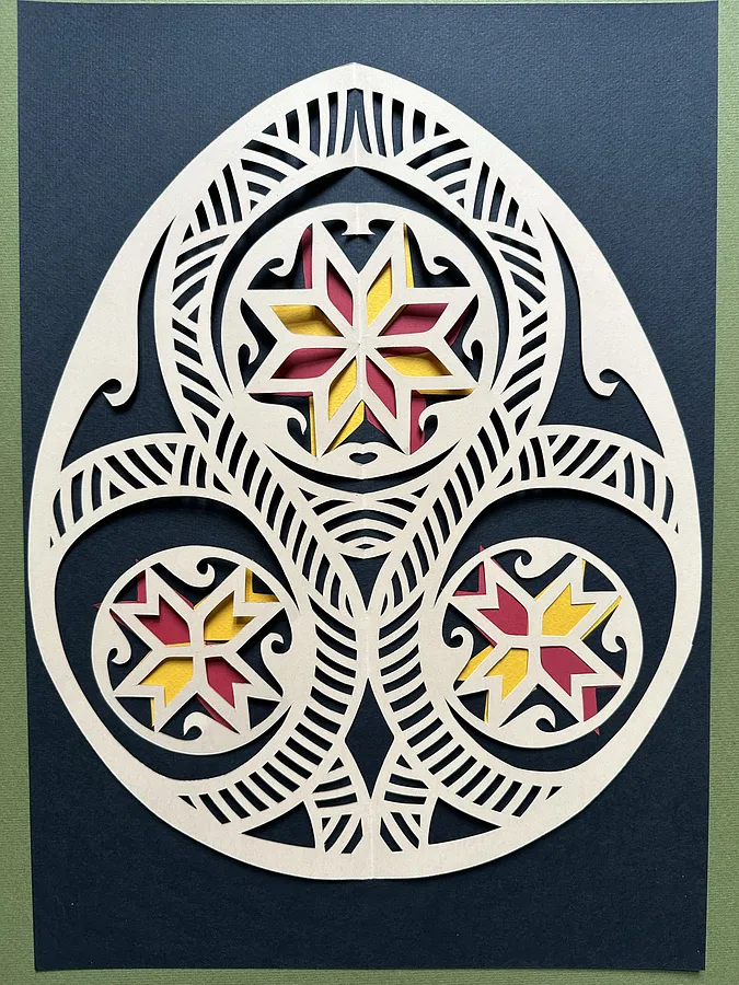 Image of "Три зірки" by Дарія Альошкіна, size: 40х50, Папір medium, part of the Витинанка-писанка(за мотивами подільських писанок) series, priced at €100