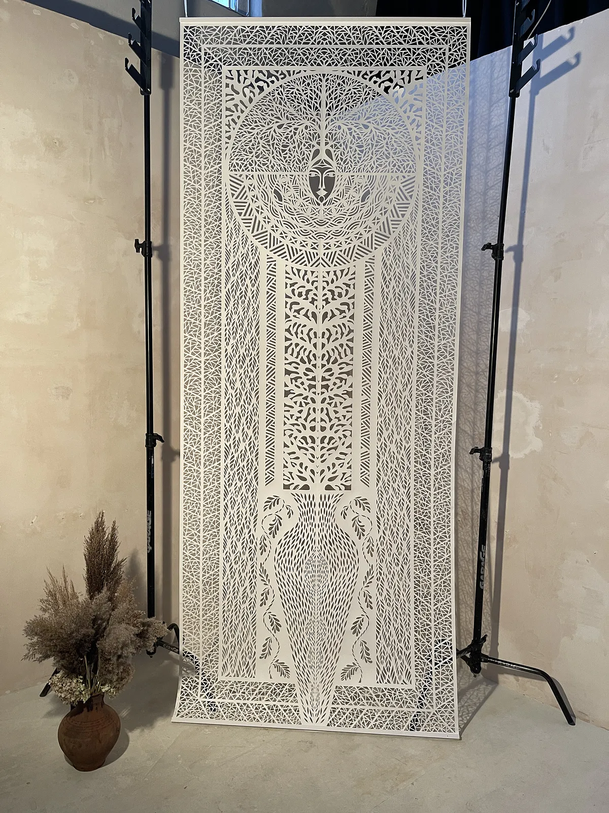 Image of Насіння by Daria Alyoshkina, size: 120•300, Paper medium, part of the Витинанки великого формату series, priced at €1800